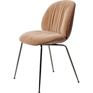 Gubi Beetle Soft Eetkamerstoel Zwart Chroom/Amerikaans Notenhout/Belsuede Speciaal/Dedar 132