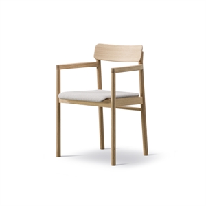 Fredericia Furniture Post Eettafelstoel M. Armleuningen Gelakt Eiken/Sunniva