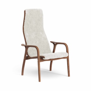 Swedese Lamino Fauteuil Hoog Gelakt Walnoot/ Gebroken Wit/ Schapenvacht